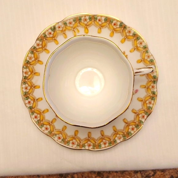 Vintage Royal Albert Bone China - Picture 3 of 3